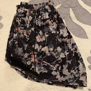 LULULEMON HOTTY HOT SHORTS *LONG!